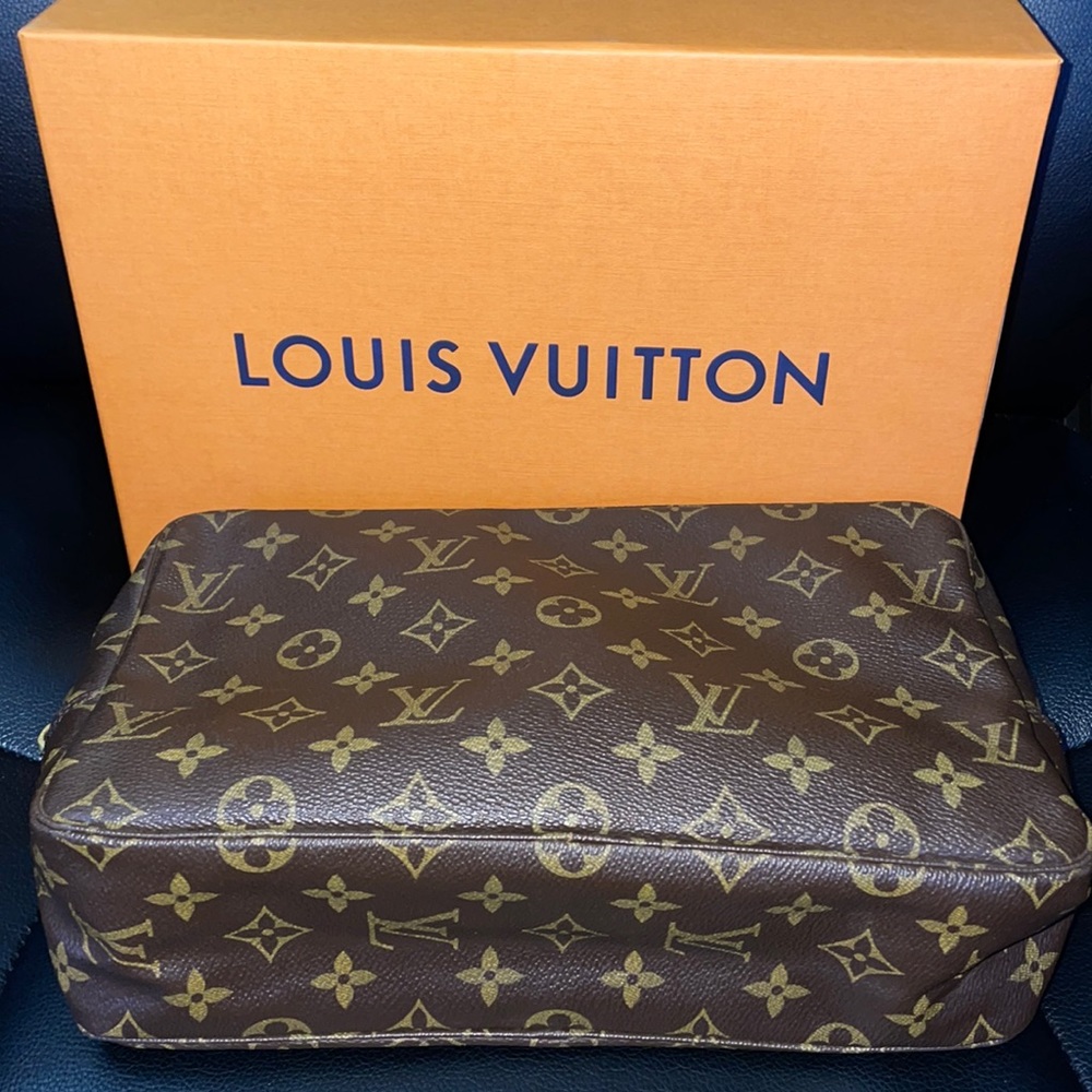 ❌Sold❌Authentic LV Vintage Monogram Toiletry Trousse 28💥 - Picture 5 of 17